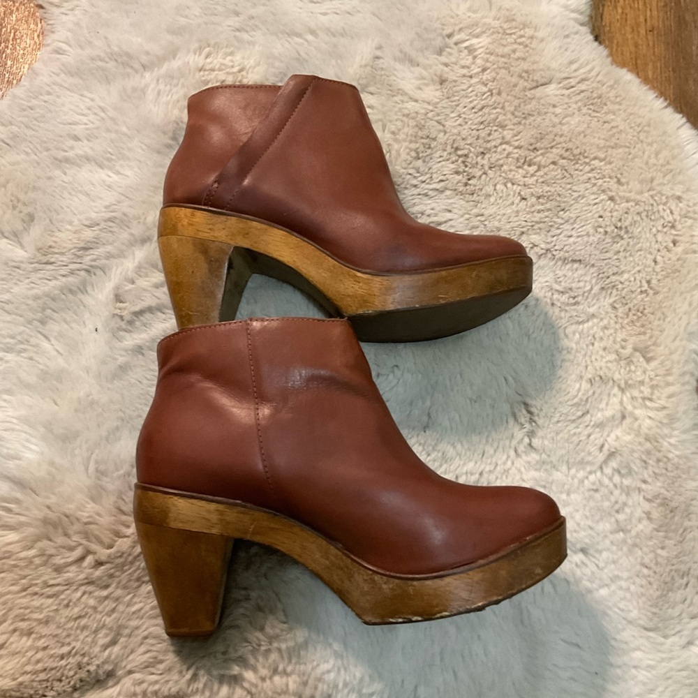 Women’s Brown Leather Platform Ankle Boots - Picture 8 of 16